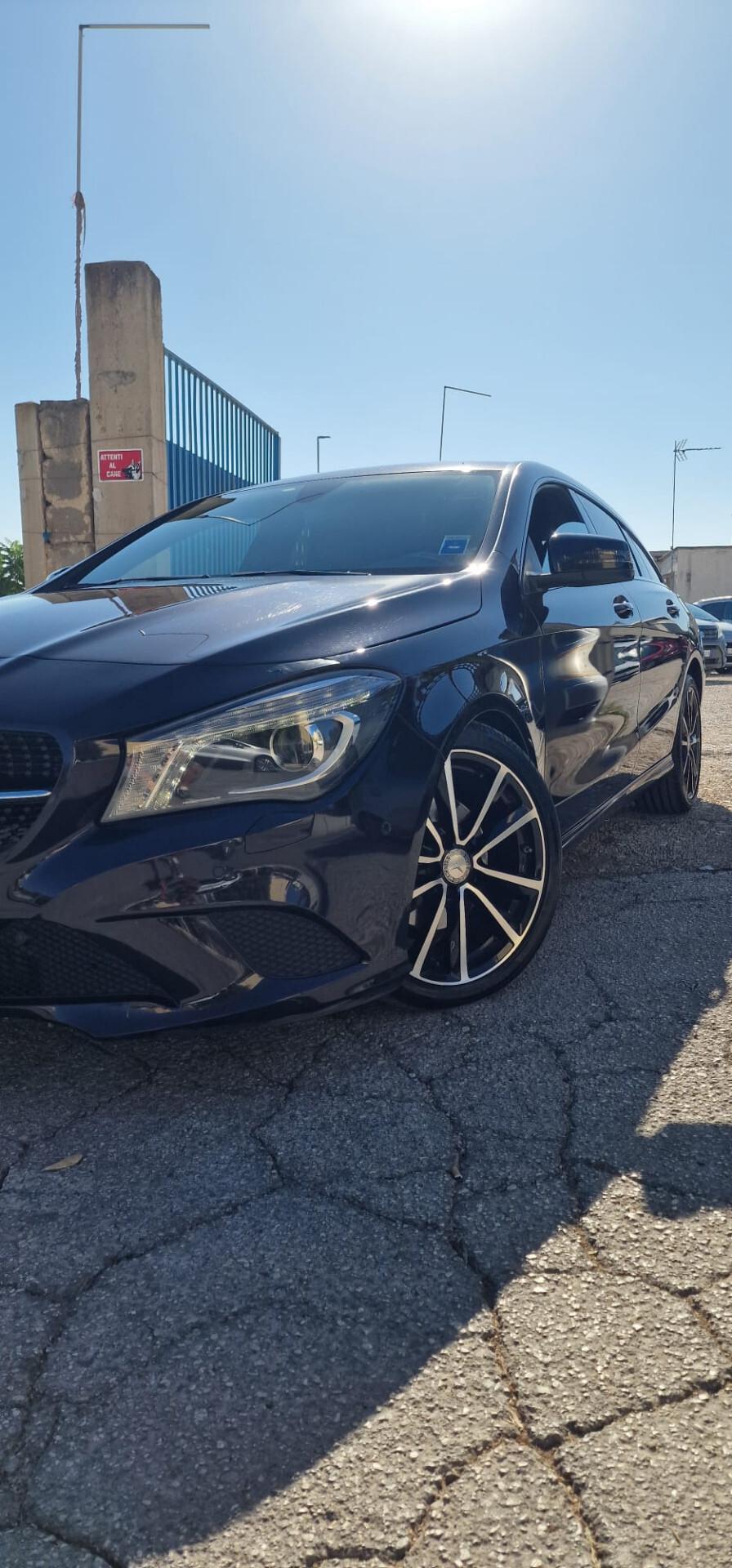 Mercedes CLA 200 CDI Automatic Premium DARK NIGHT