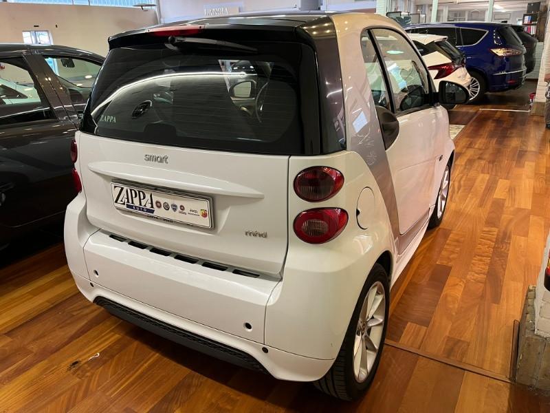 SMART fortwo 1000 52 kW MHD coupé pure