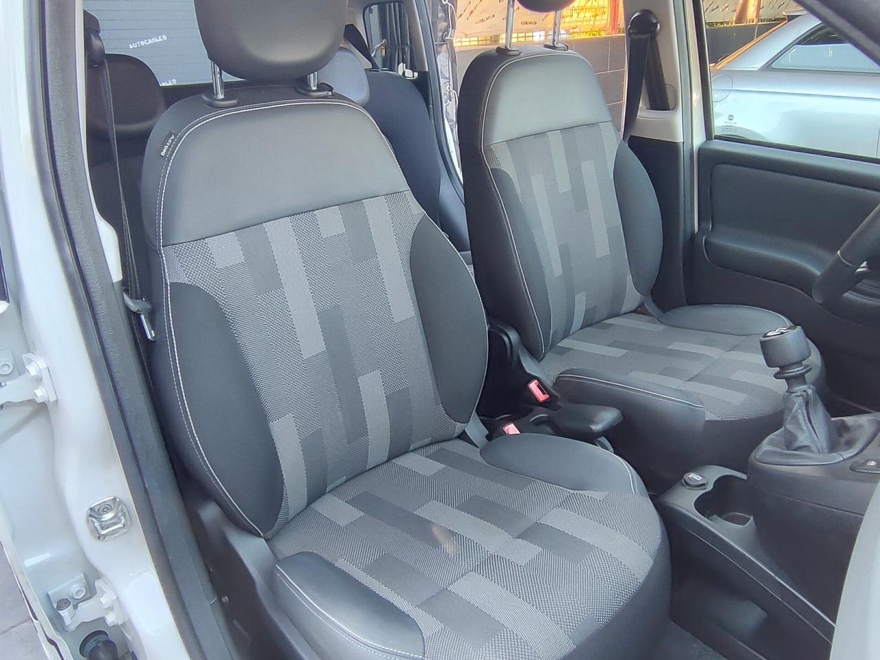 Fiat Panda 1.2 BENZINA City Cross