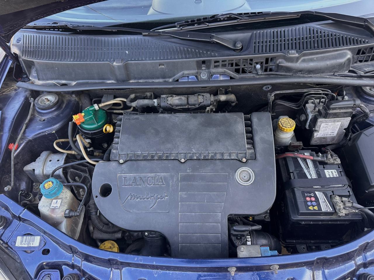 Lancia Ypsilon 1.3 Multijet 70cv Platino NEOPATENTATI