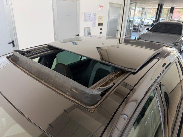 VOLKSWAGEN Golf R 2.0 DSG 5p. //TETTO//SERVICE VW//