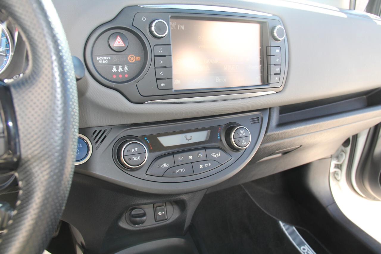 Toyota Yaris 1.5 Hybrid 5 porte Active (KW 54 CV 74 Neopatentati)