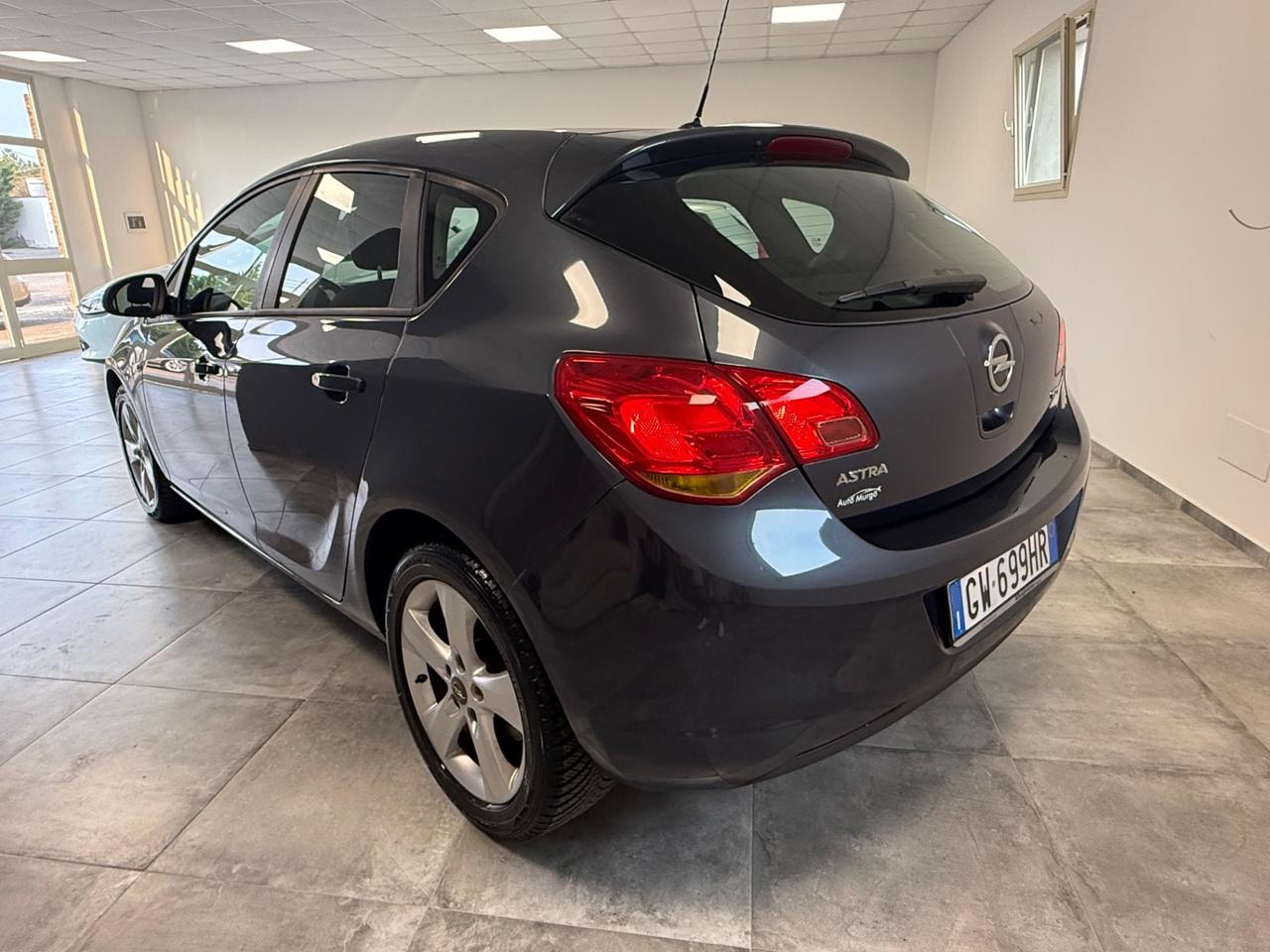 Opel Astra 1.7 CDTI 110CV 5 porte Elective