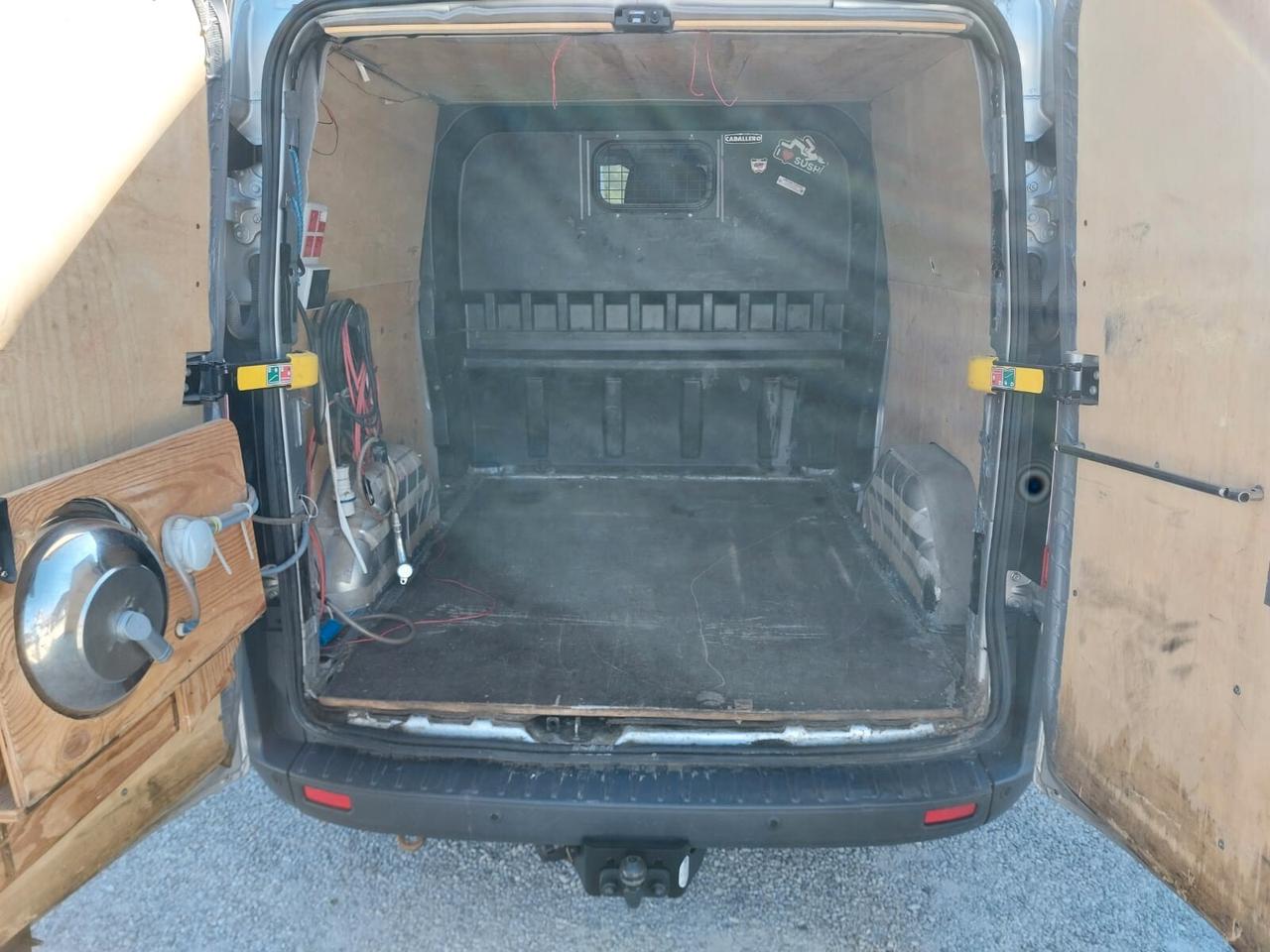 Ford CUSTOM AUTOCARRO 6 POSTI GANCIO TRAINO EURO 6B