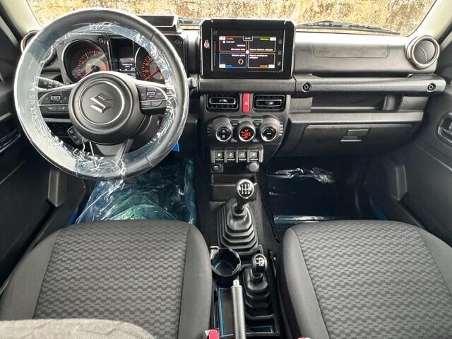Suzuki Jimny 1.5 5MT Top