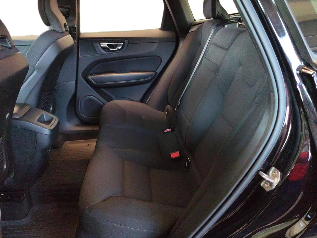 Volvo XC60 2.0 b4 Momentum awd