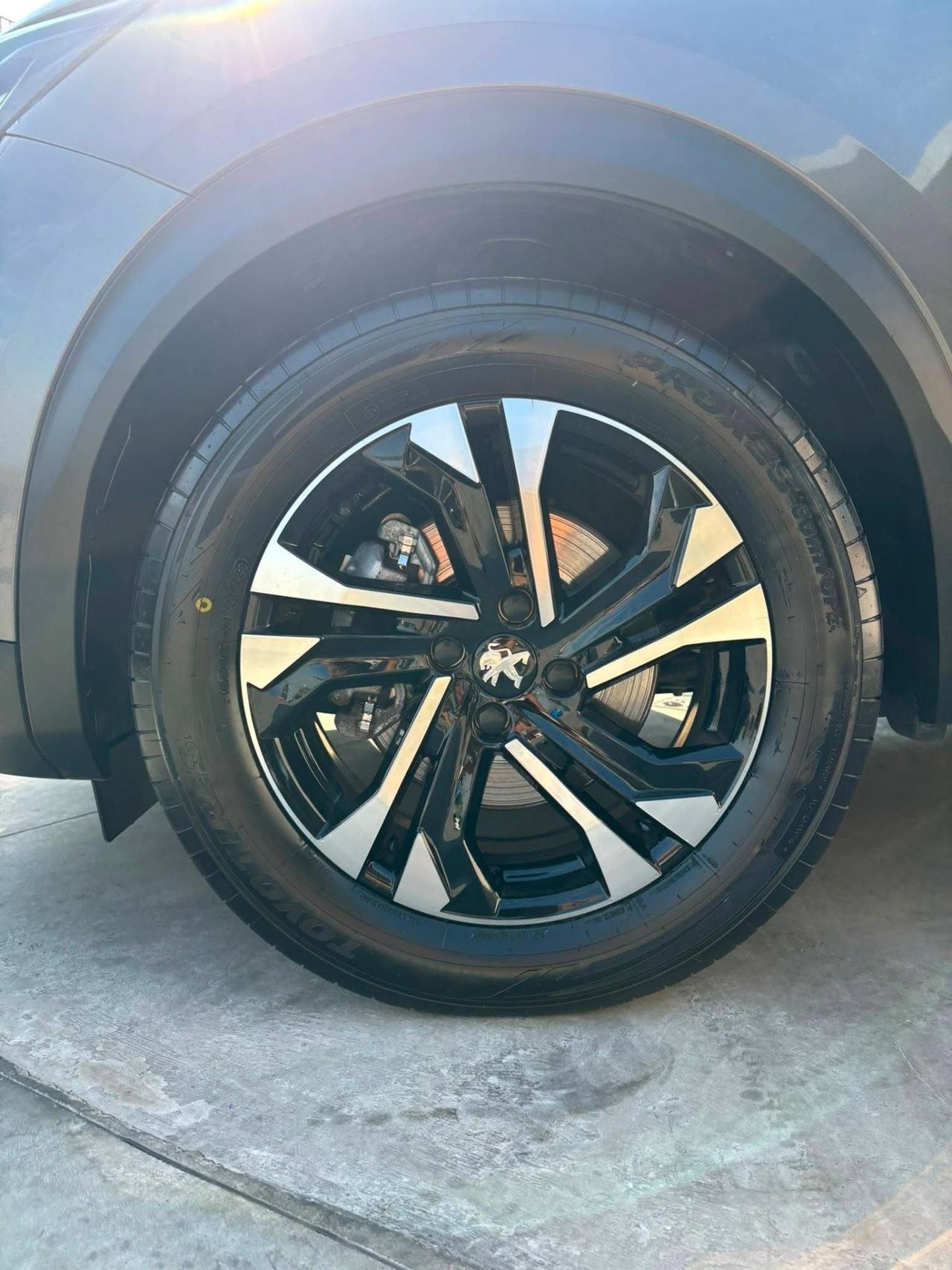 Peugeot 2008 BlueHDi 110 S&S Allure Pack