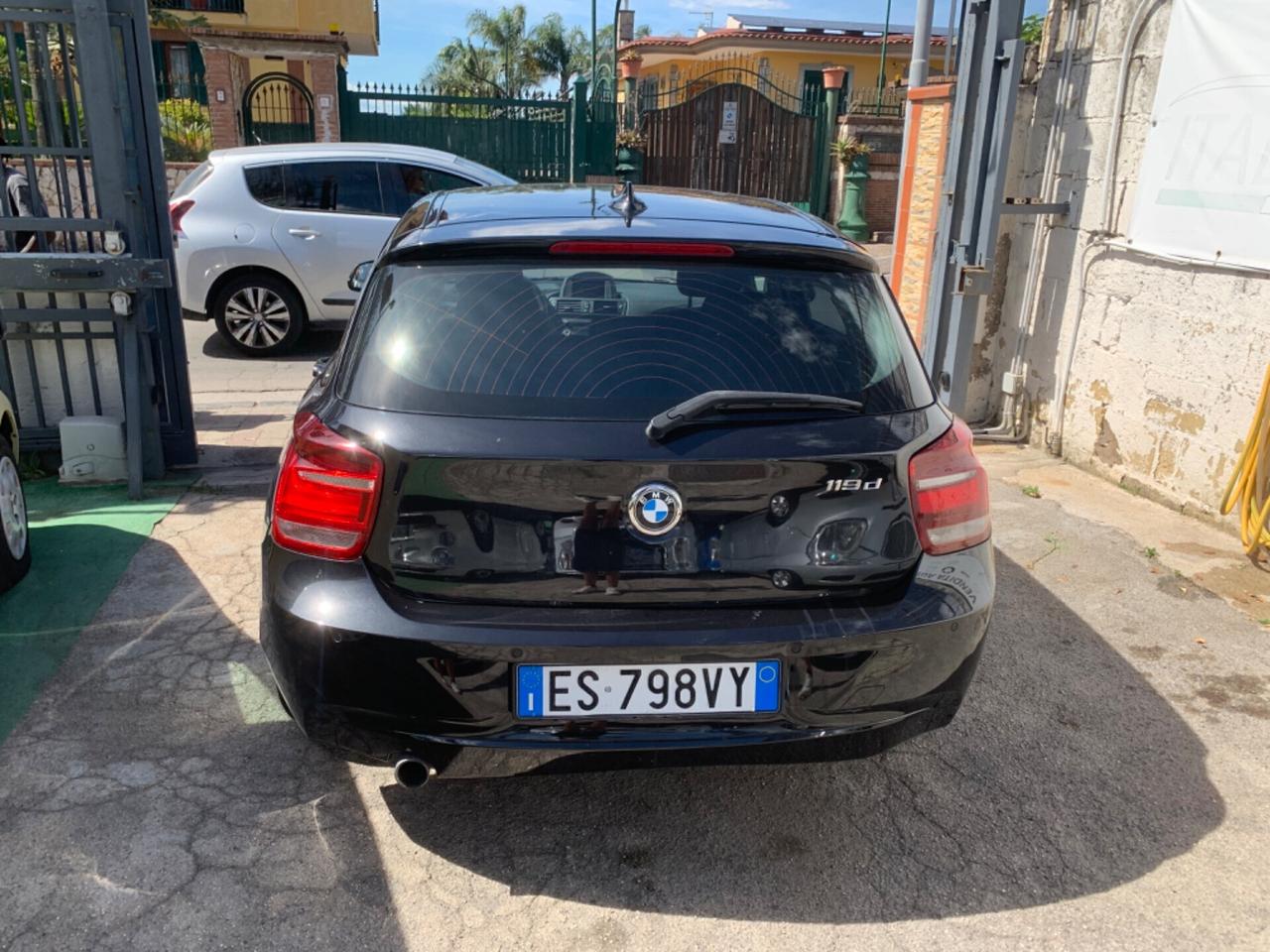 Bmw 116 116d 5p. Urban