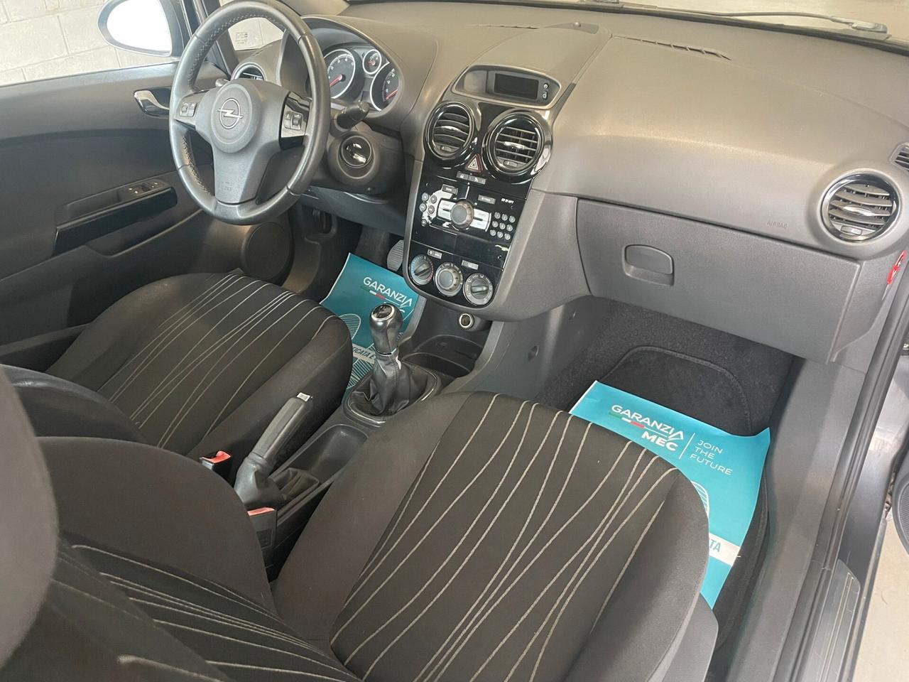 Opel Corsa 1.2 3 porte Club