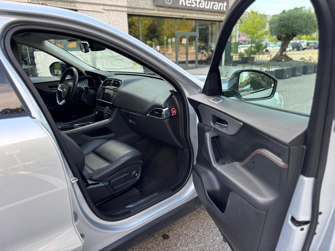 Jaguar F-Pace 2.0 D 240 CV AWD aut. Portfolio