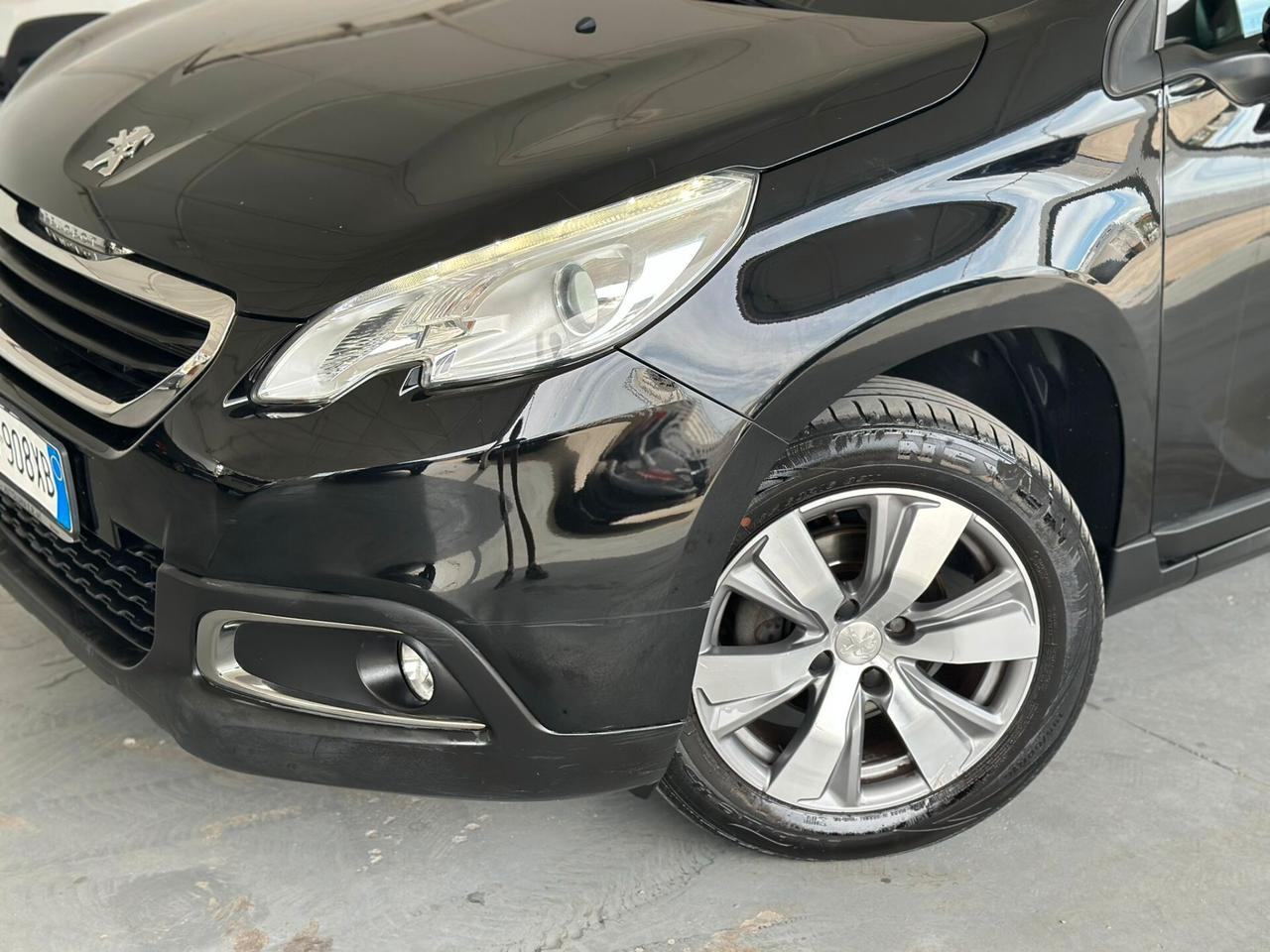 Peugeot 2008 BlueHDi 100 Black Matt 2015