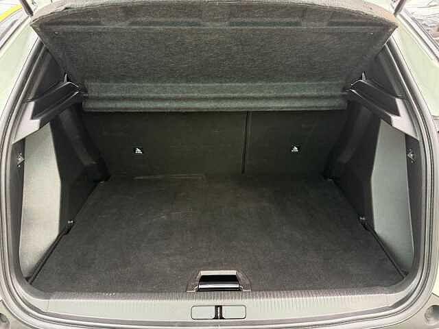 Peugeot 2008 PureTech 130 S&S Allure Pack