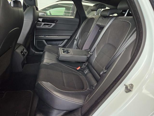 Jaguar XF Sportbrake 2.0d i4 Portfolio AUTOMATICO /TETTO PANORAMICO