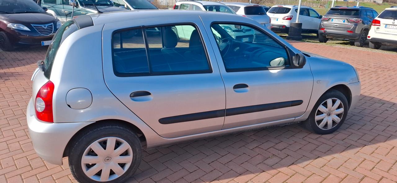 Renault Clio Storia 1.2 5 porte GPL Confort