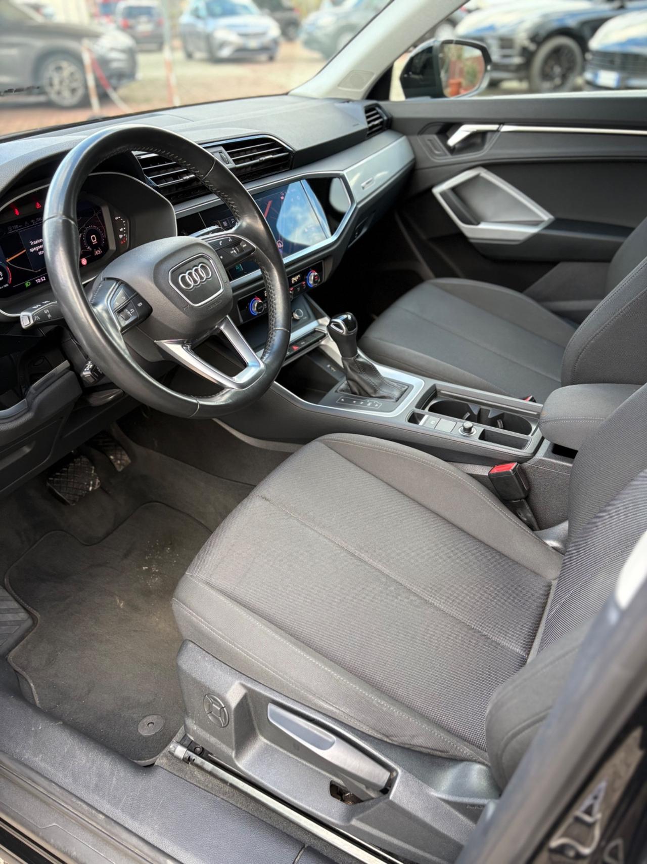 Audi Q3 35 TDI S tronic Business Advanced