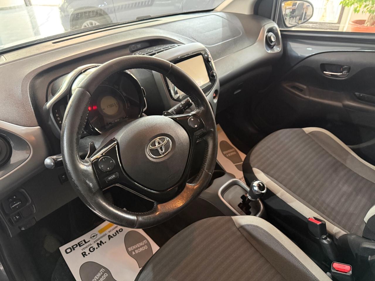 Toyota Aygo 1.0 VVT-i 72 CV 5 porte x-play MMT