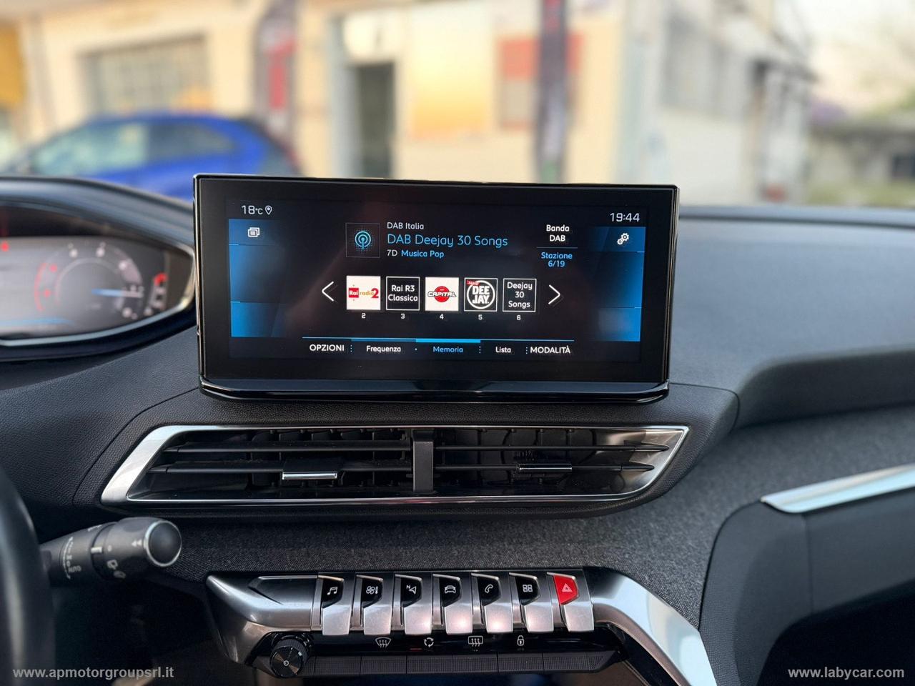 PEUGEOT 3008 BlueHDi 130 S&S Allure