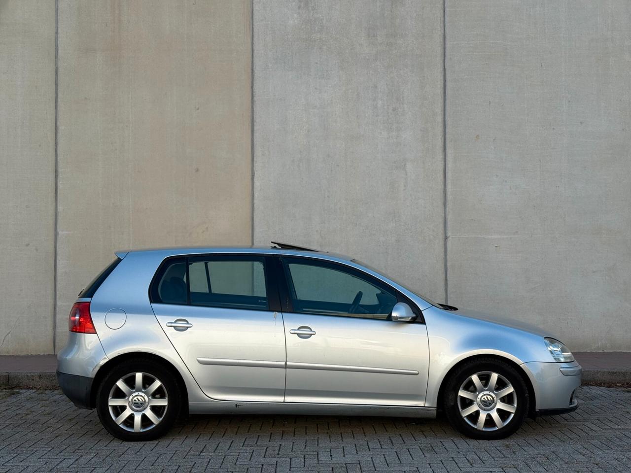 Volkswagen Golf 2.0 16V TDI 5p. Sportline