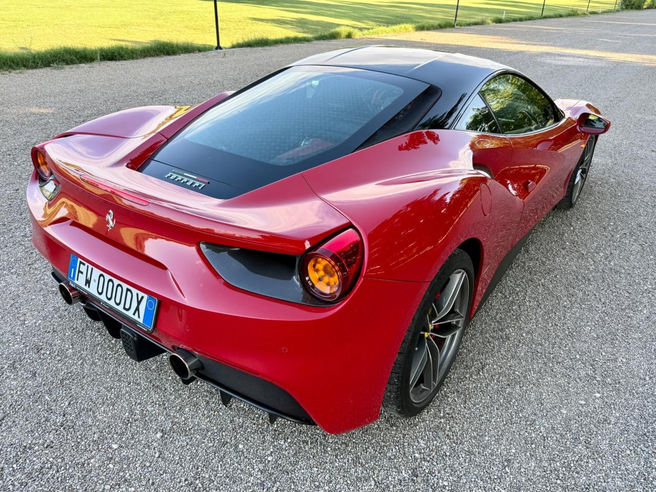 Ferrari 488 GTB + iva 22% - ha 10.900 km ! PREZZO TOP ITALIA -