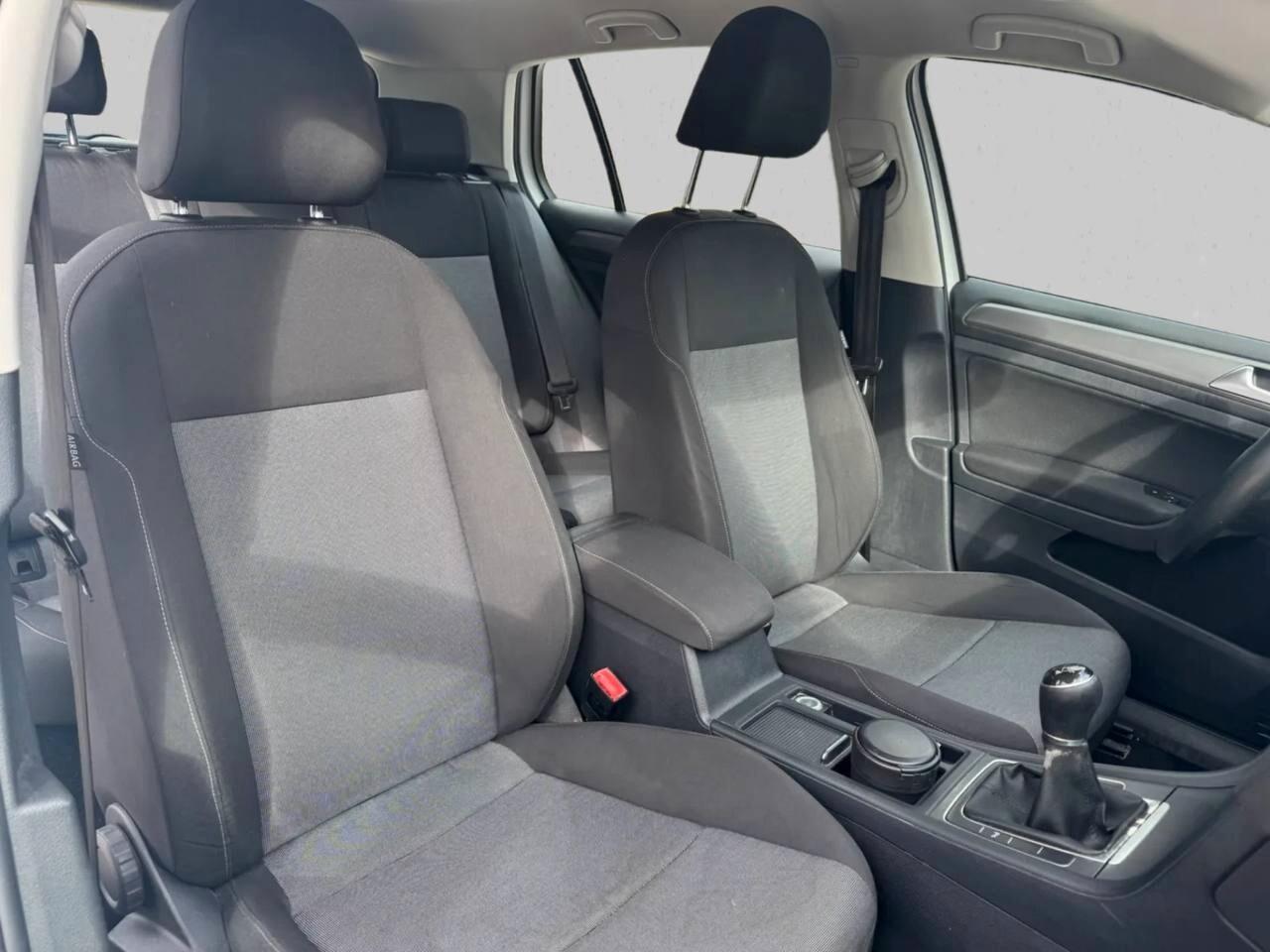 Volkswagen Golf 1.6 TDI 5p. Comfortline BlueMotion Technology 10/2014