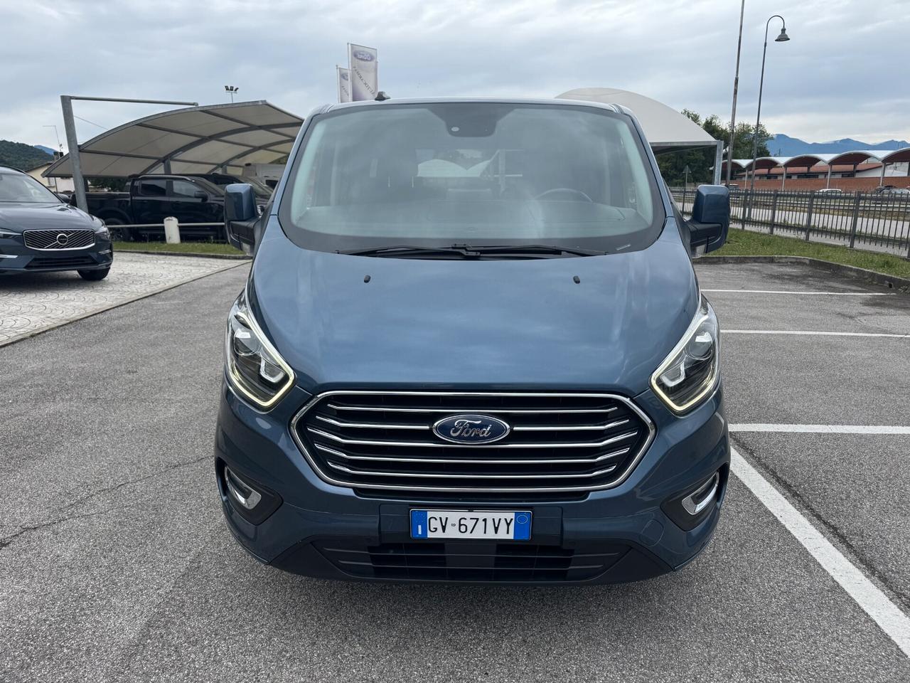 Ford Tourneo Custom Titanium 2.0 TDCi 130CV 8posti