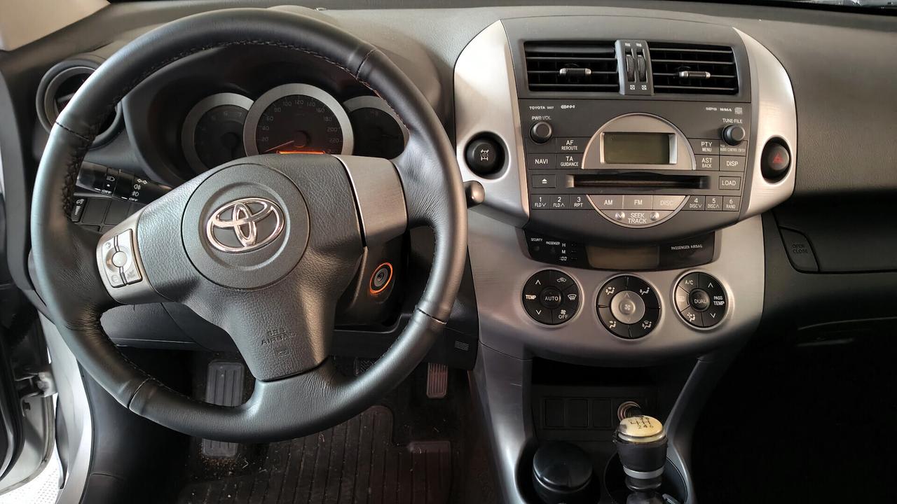 Toyota RAV 4 2.2 D-4D 136 CV Luxury