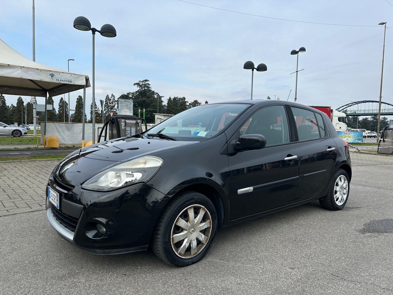 Renault Clio 1.2 16V 5 porte GPL NEOPATENTATI