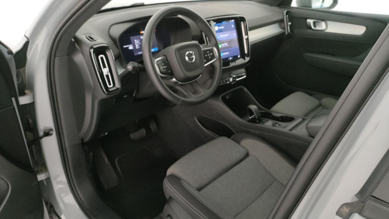 VOLVO XC40 2.0 b3 Essential auto
