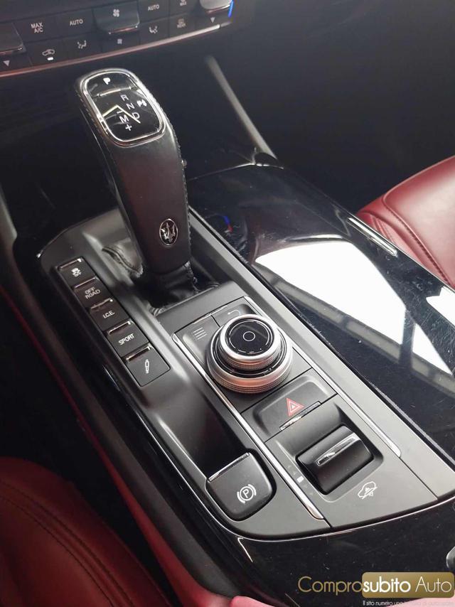 MASERATI Levante V6 AWD Gransport 37.000km
