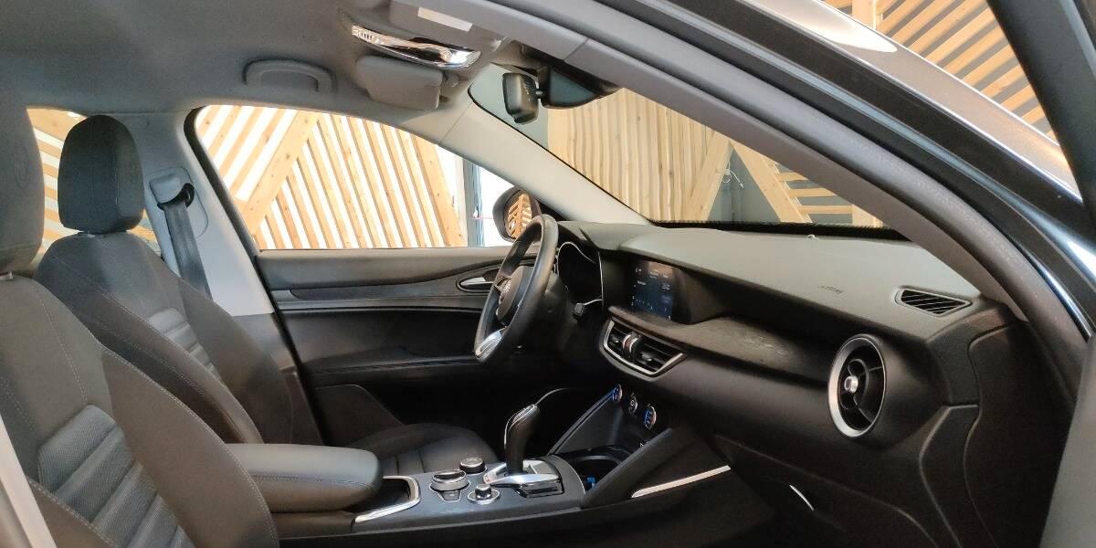 Alfa Romeo Stelvio 2.2 t Business rwd 190cv auto