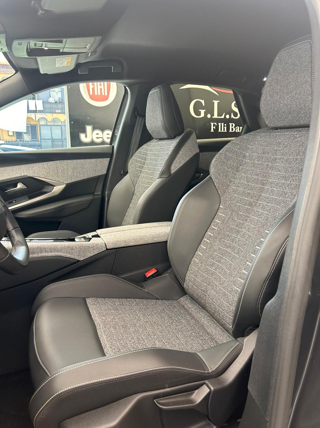 Peugeot 3008 Hybrid 136 e-DCS6 Allure