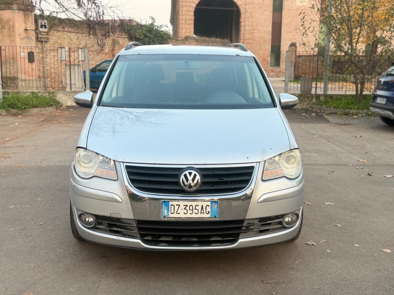 Volkswagen Touran 1.4 16V TSI 150CV DSG Trendline Ecofuel