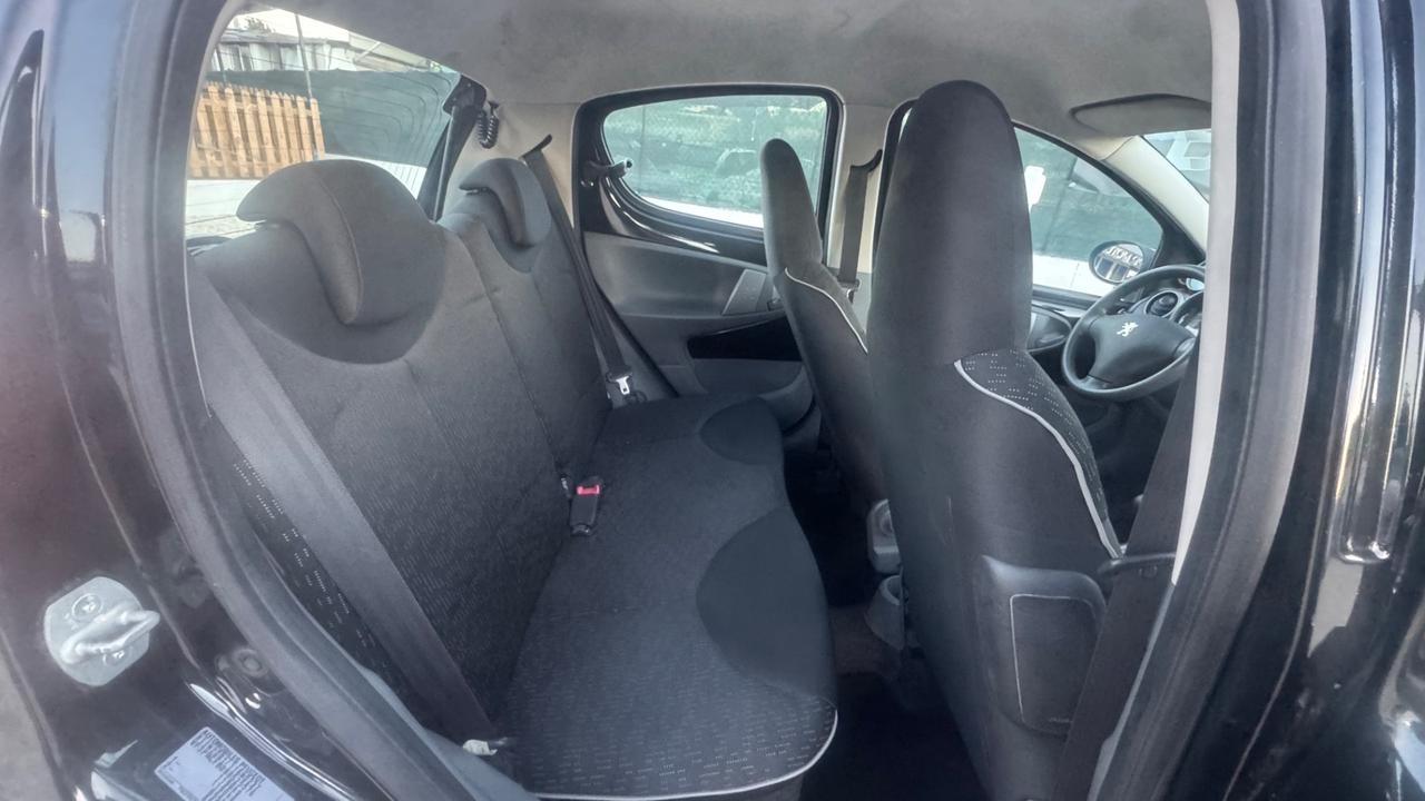 Peugeot 107 1.0 68CV 3p. Allure 2Tronic