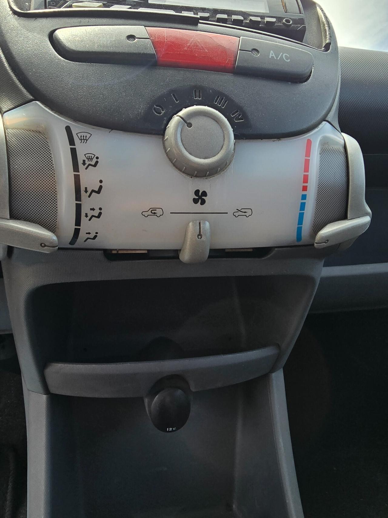 Toyota Aygo 1.0 12V VVT-i 5 porte