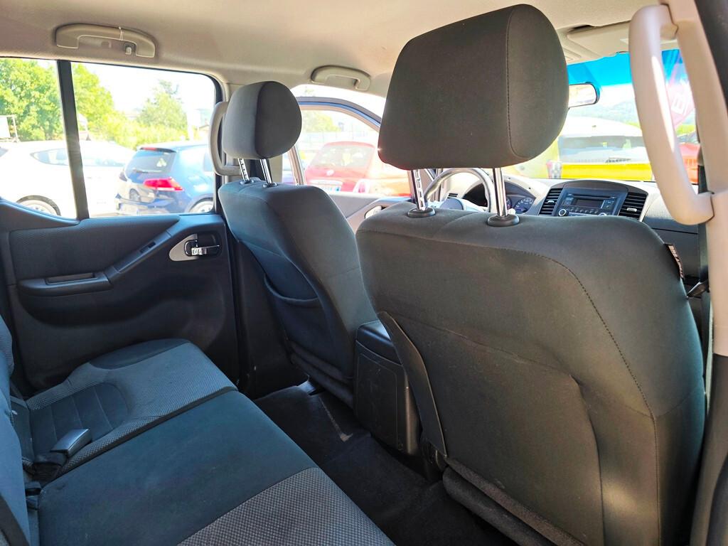 Nissan Navara 2.5 dCi 190CV "LE"