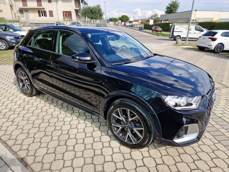 Audi A1 CITYCARVER 30 TFSI S TRONIC