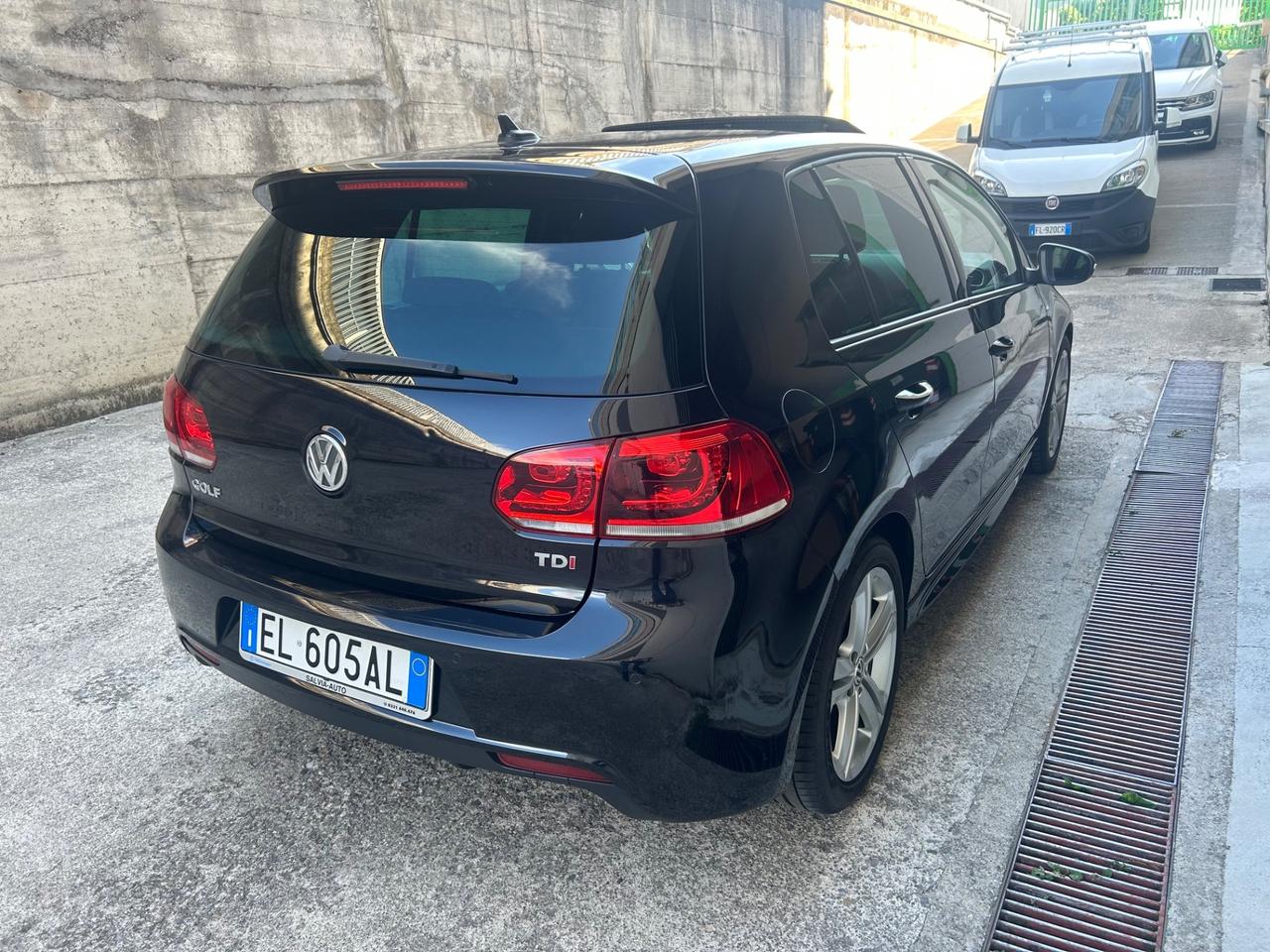 Volkswagen Golf 1.6 TDI DPF 5p. Sport Edition R LINE