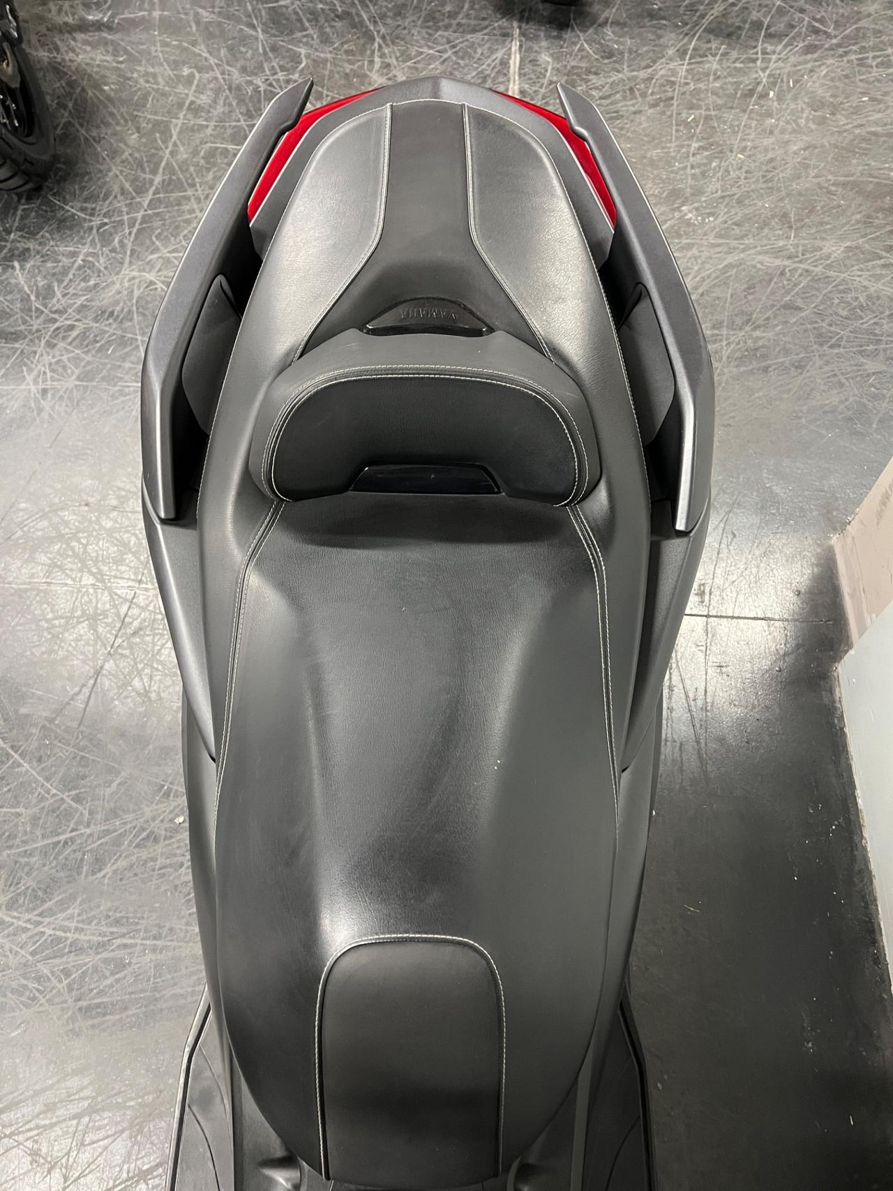 Yamaha X-Max 300