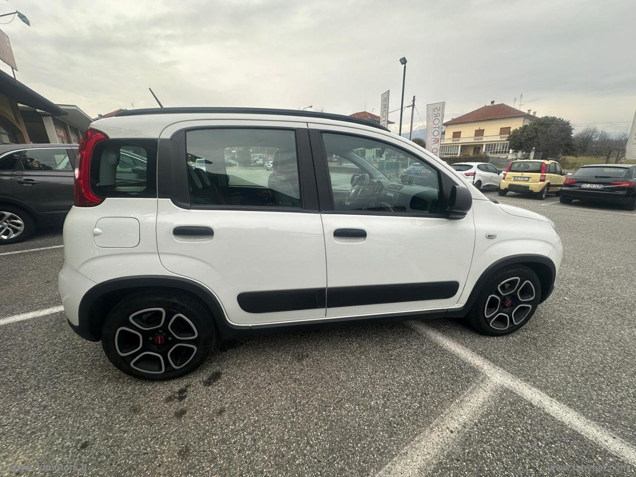 FIAT Panda 1.0 FireFly S&S Hybrid City Life *NEOPATENTATI*