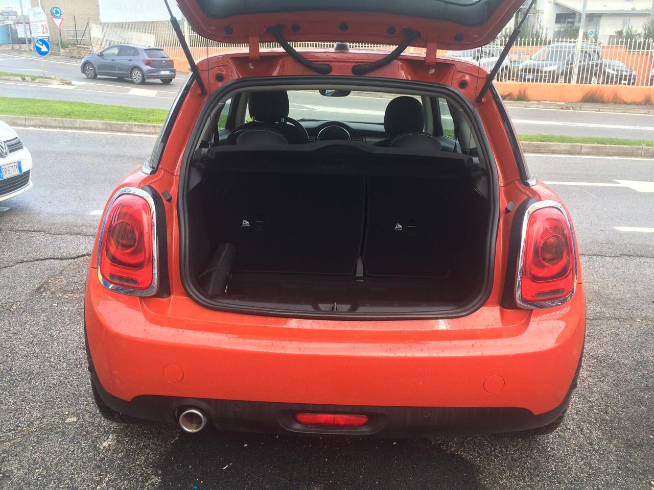 Mini Cooper 1.6 D tagliandata con garanzia !!!