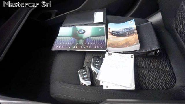 BMW 318 G21Touring mhev 48V Busine/Advantage auto-GH222RB