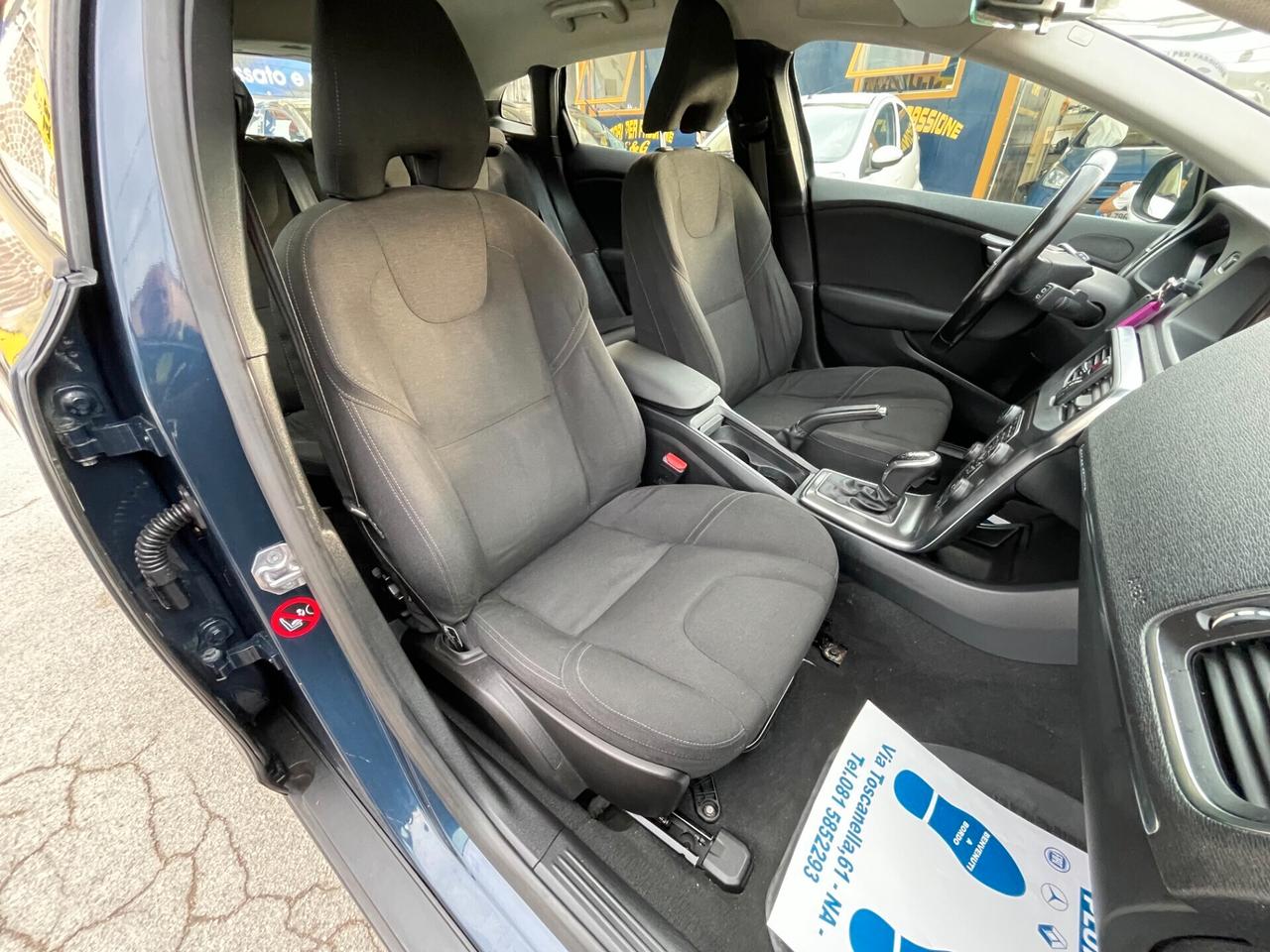 Volvo V40 Cross Country D2 1.6 Momentum