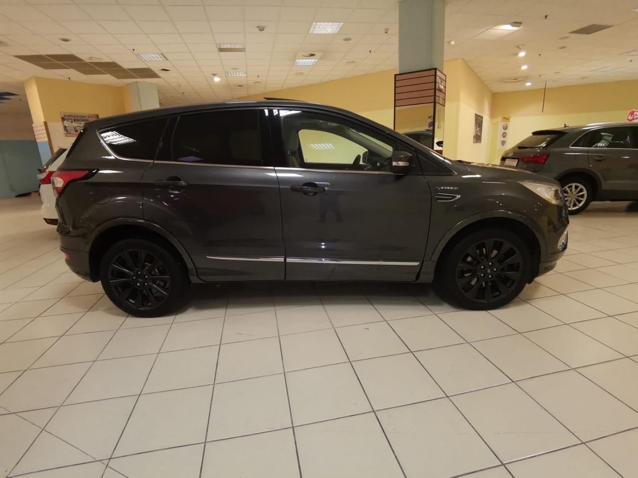 Ford Kuga 2.0 TDCI 180 CV S&S 4WD Powershift Vignale