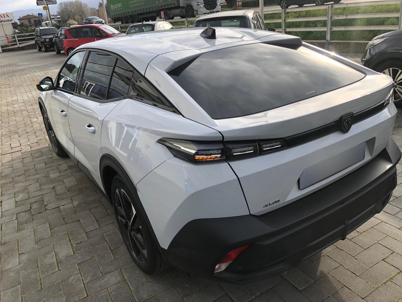 Peugeot 408 PureTech 130 S&S EAT8 Allure