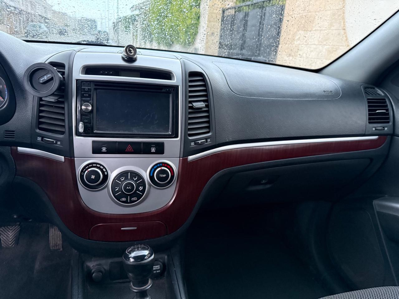 Hyundai Santa Fe 2.2 CRDi VGT Dynamic 4x2 5 p.ti