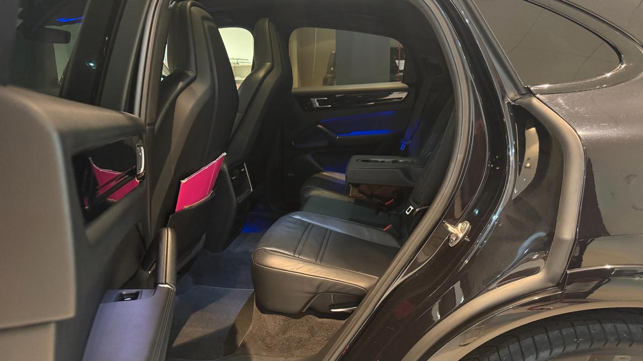 PORSCHE CAYENNE 3.0 BENZINA 340CV - 2021