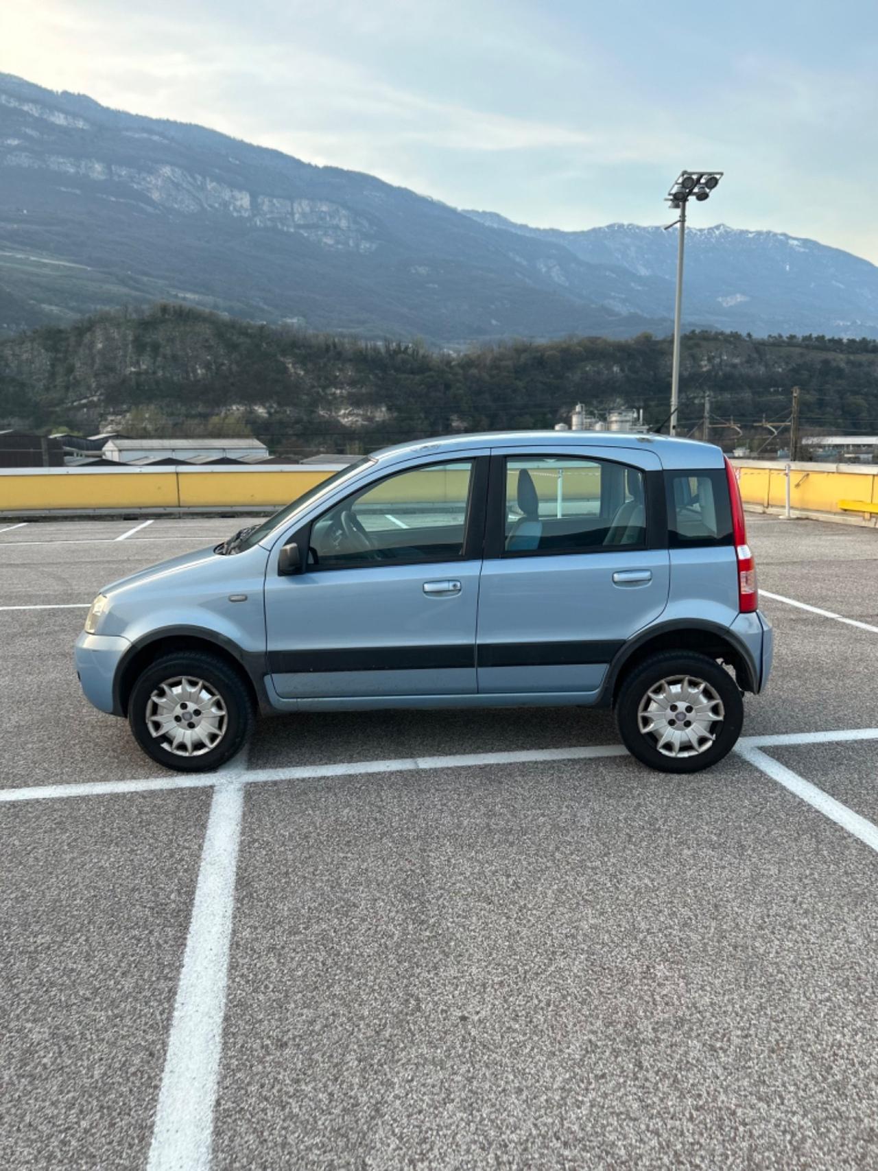 Fiat Panda 1.2 4x4 Climbing Neopatentati