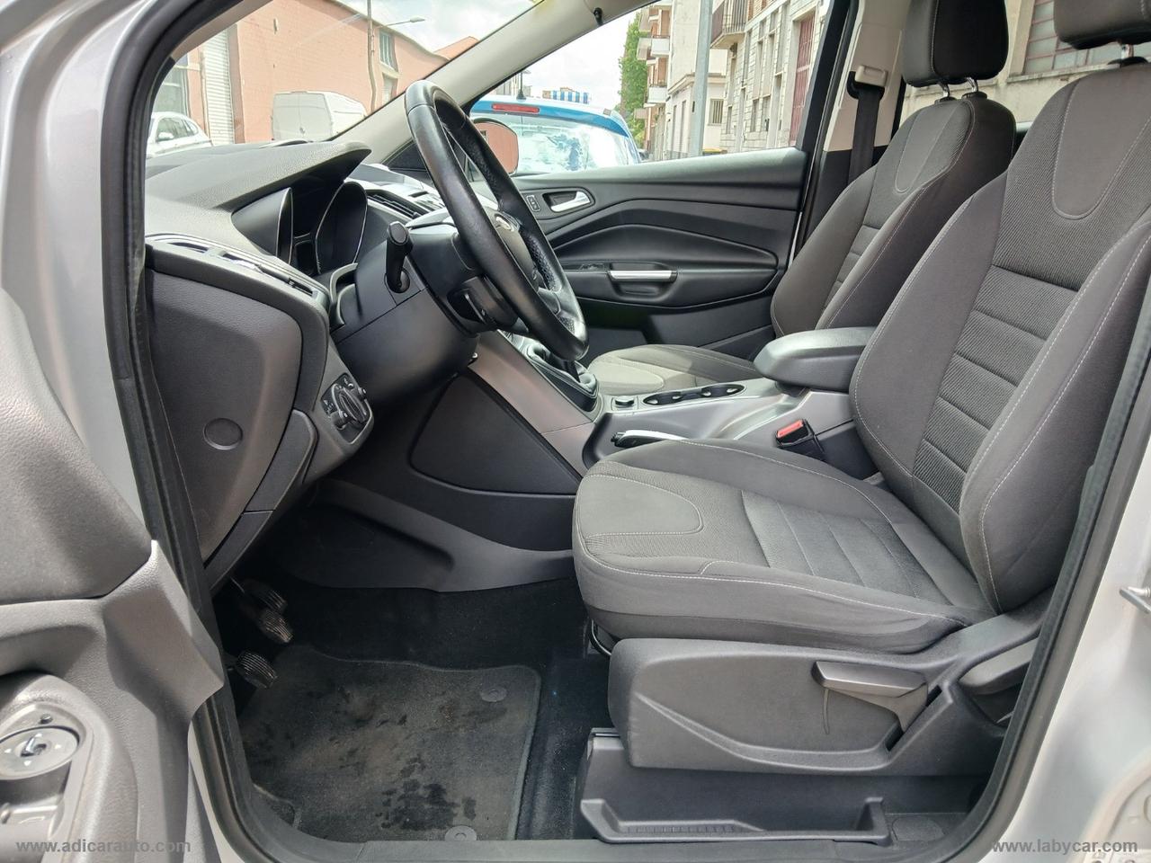 FORD Kuga 2.0 TDCi 140 CV 2WD Titanium