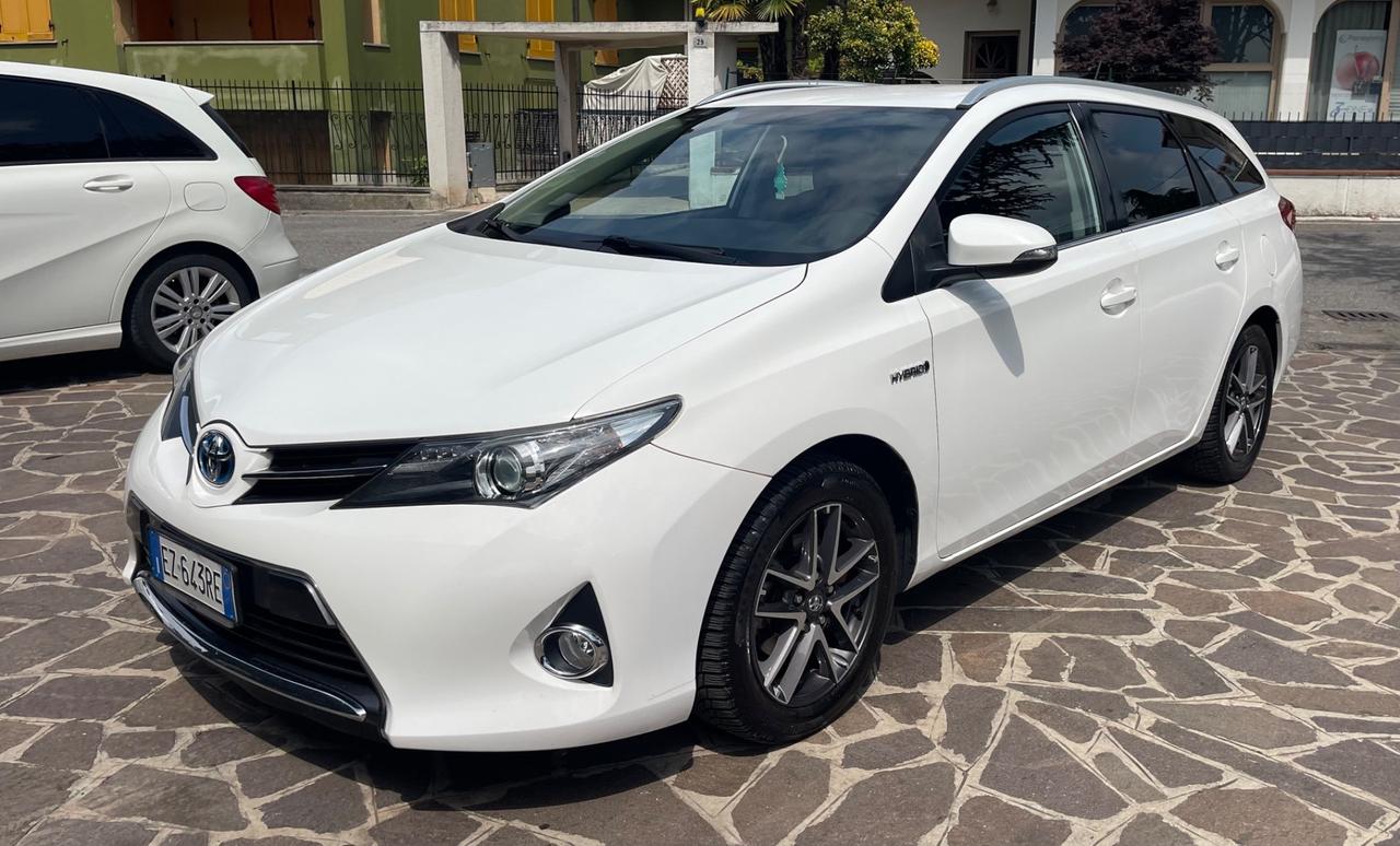 Toyota Auris Touring Sports 1.8 Hybrid Active