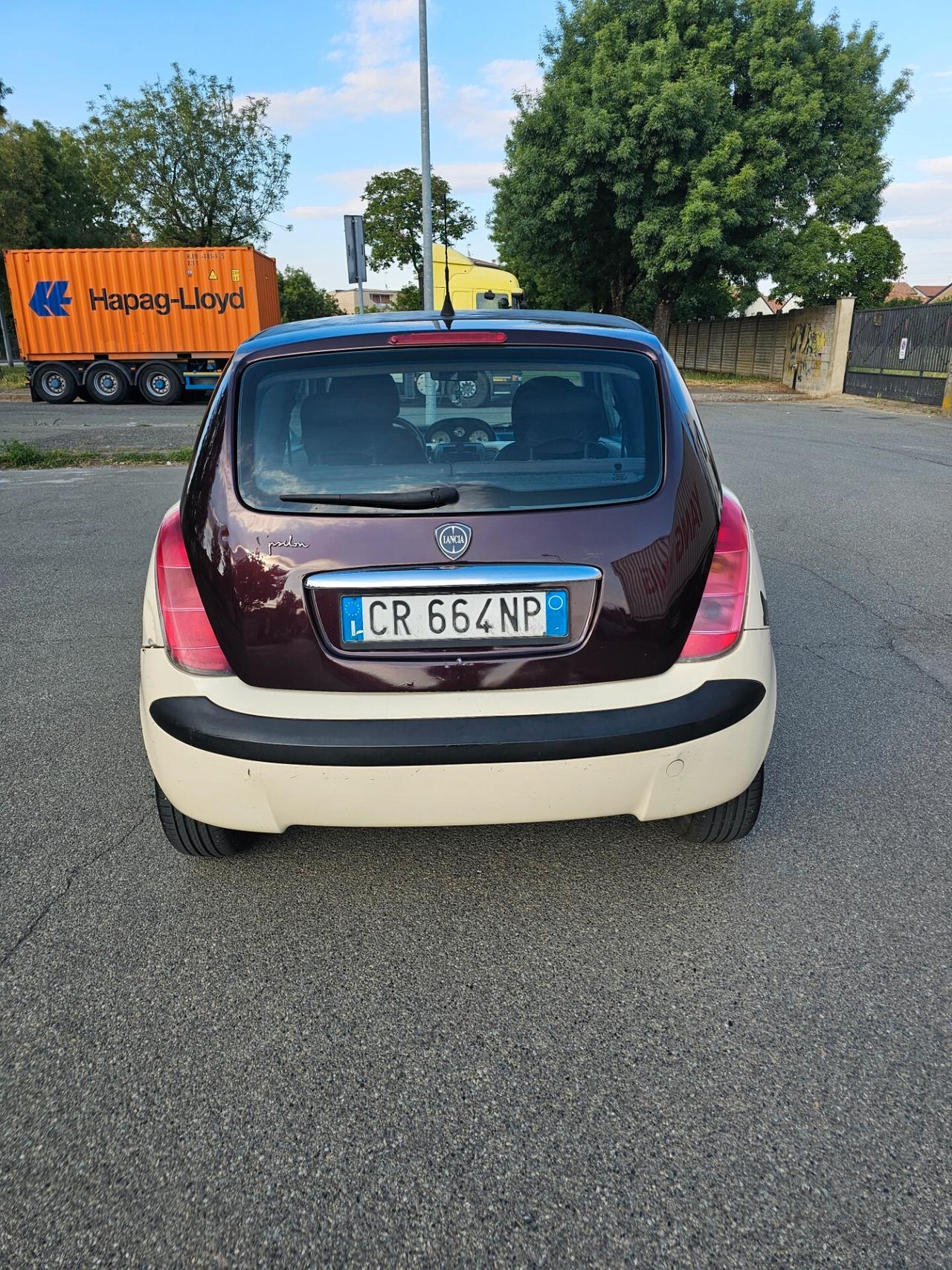 Lancia Ypsilon 1.2 16V Oro